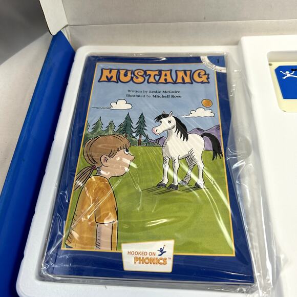 Hooked on Phonics box set NWOT Level 5 BLUE workbook, books, cards - Picture 9 of 10